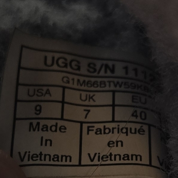 Ugg Womens Disco Slide Shoes Size 9 Gray Fluffy Sherling Back Stretch Strap - Picture 11 of 14